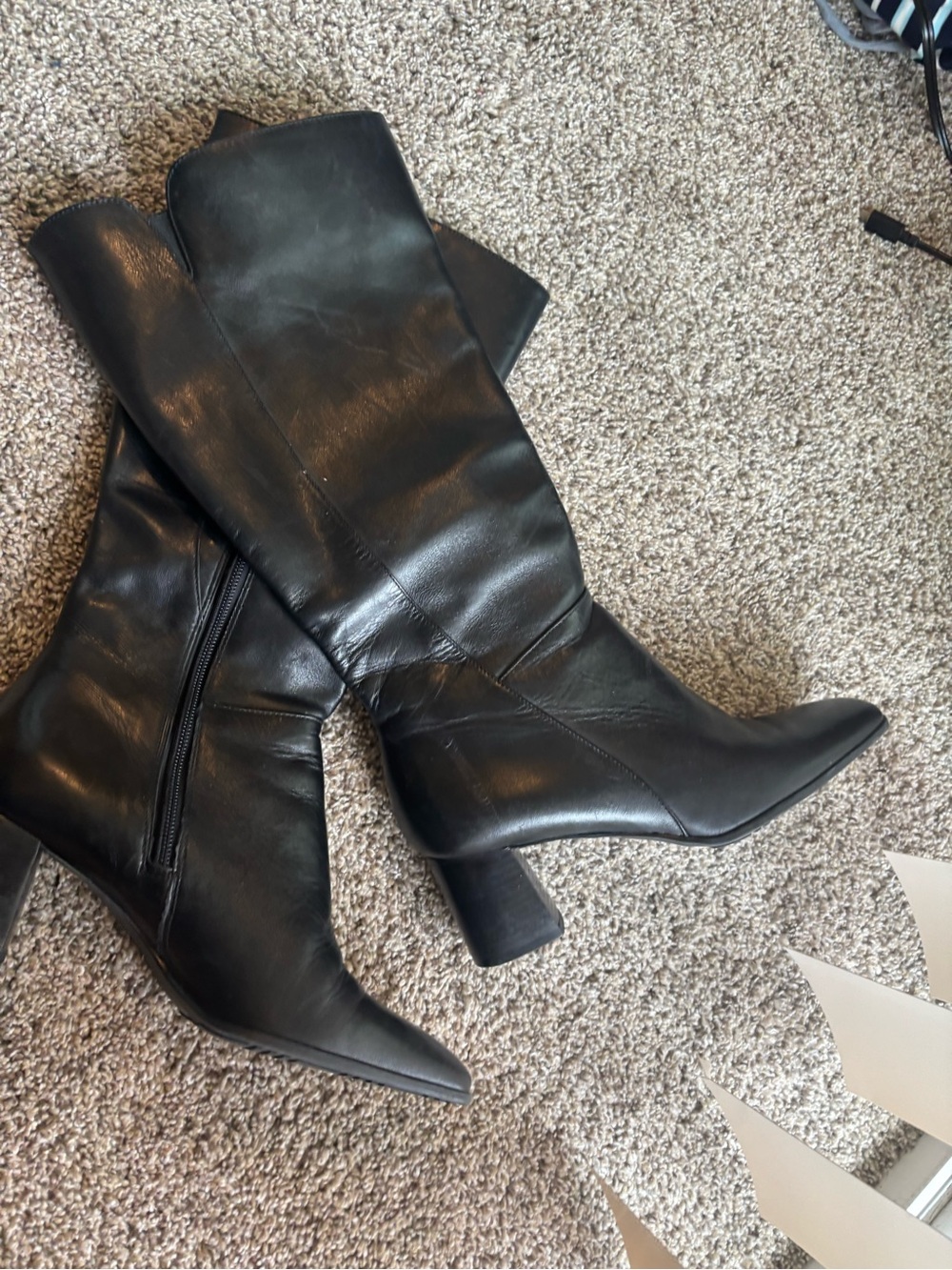 Black mod-calf Leather Boots - 90’s vintage naturalizer boots